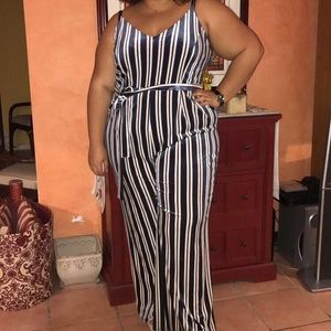 Forever 21 Jumpsuit striped velvet